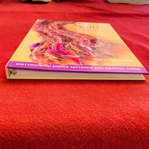 Scarves and Shawls for Yarn Lovers Book Hardcover Illustrated Crafts Knitting - Picture 12 of 13